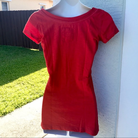 Gilly Hicks Red V-Neck Tee - Picture 2 of 3